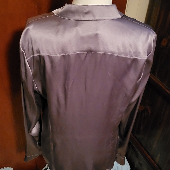 Calvin klien 100% Silk Lavendar Womens Size 12 Button-up Blouse - Picture 8 of 8